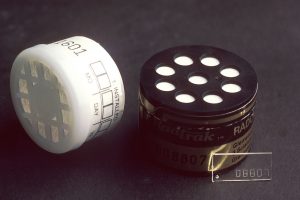 1280px-Radon_test_kit